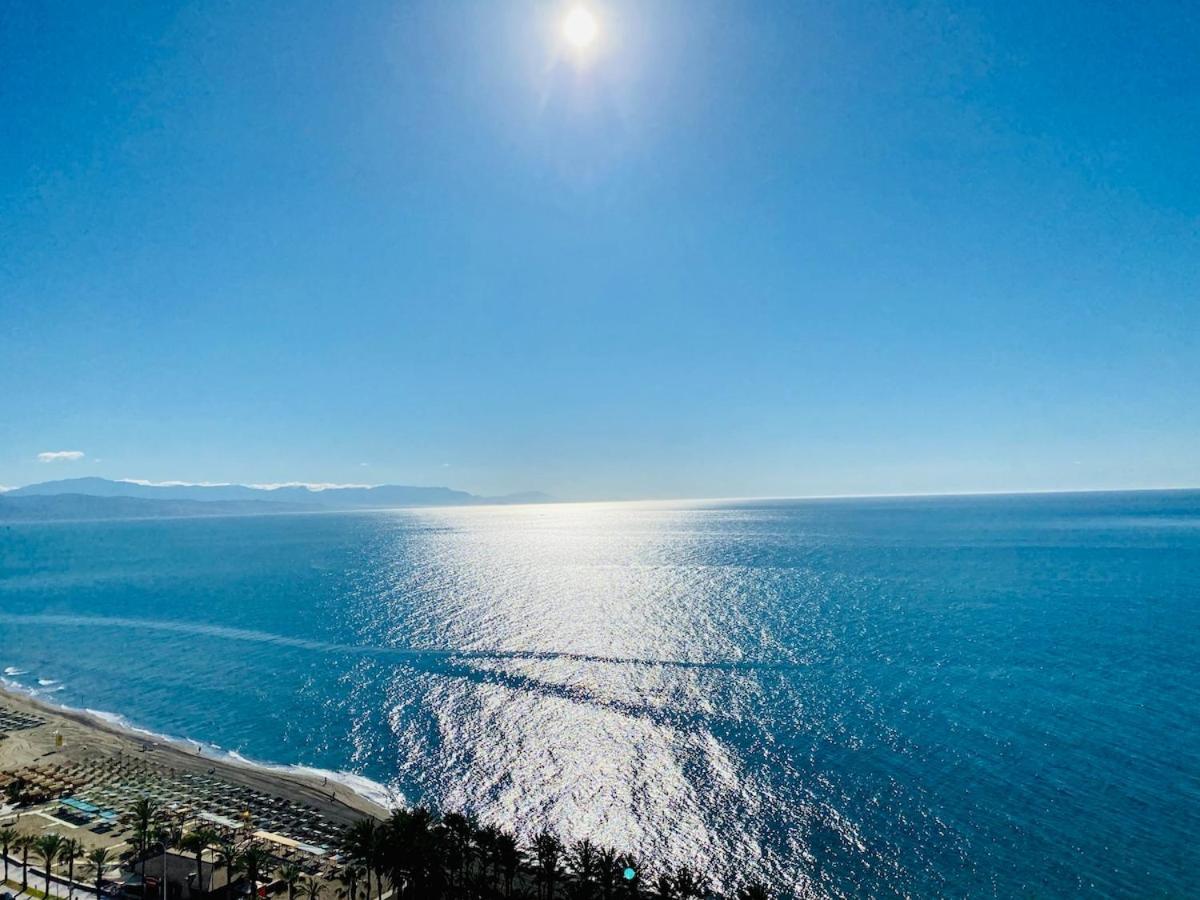 ¡Magníficas vistas al mar! Piscina y wifi gratis Apartamento Torremolinos Exterior foto