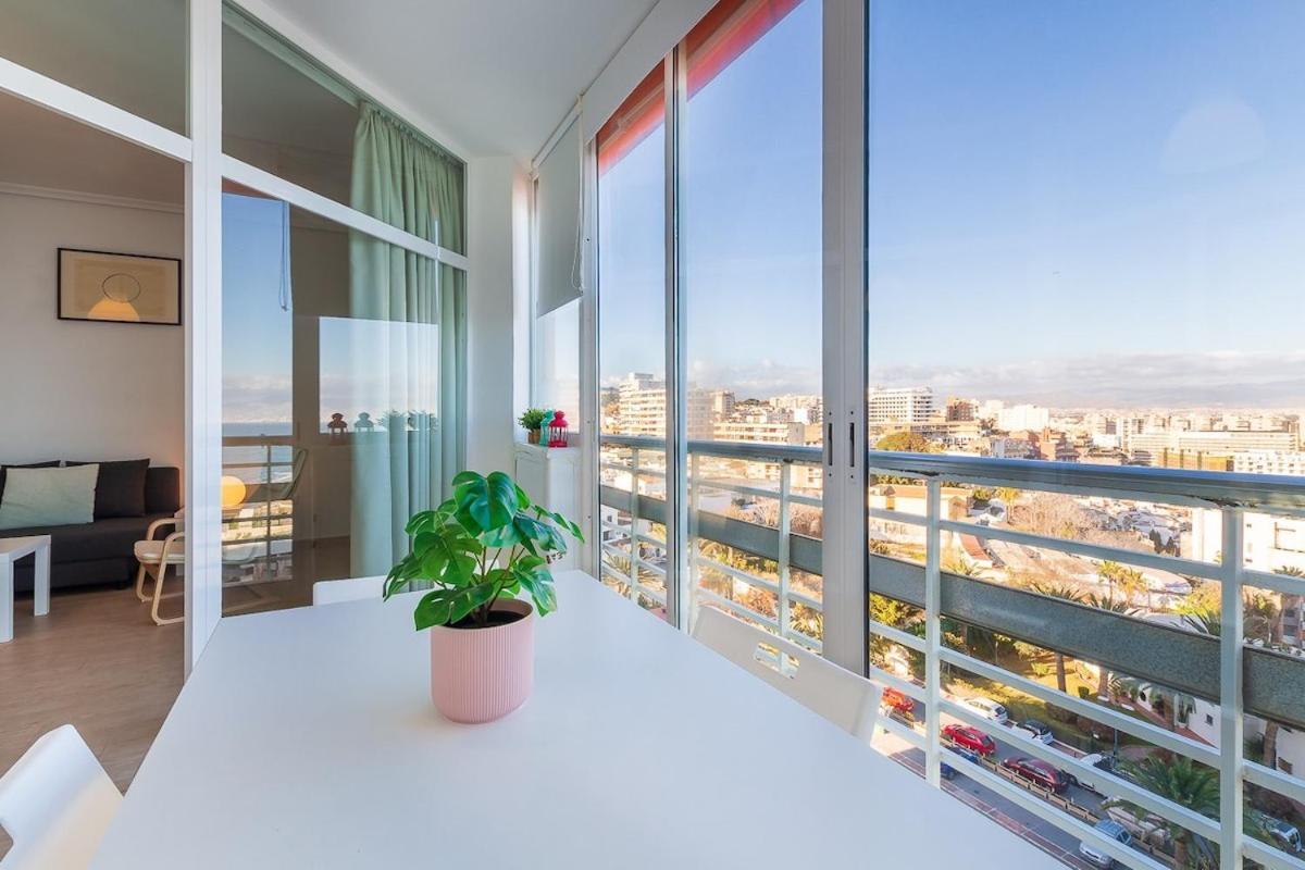 ¡Magníficas vistas al mar! Piscina y wifi gratis Apartamento Torremolinos Exterior foto